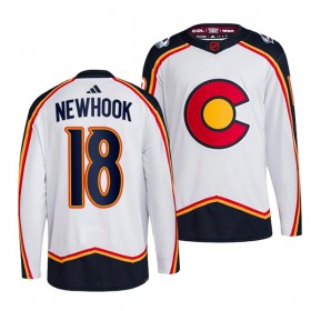 Colorado Avalanche Hockeydrakt Alex Newhook 18 2022-23 Hvit Reverse Retro 2.0 Adidas Authentic - Herre